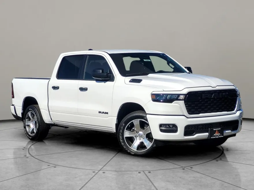 2025 Ram 1500 Tradesman photo 1