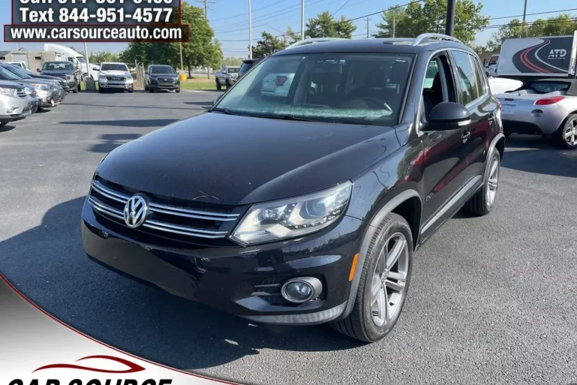 2017 Volkswagen Tiguan Sport photo 1