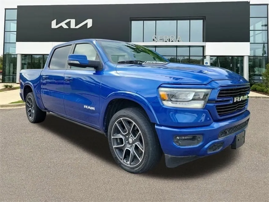 2019 Ram 1500 Laramie photo 1