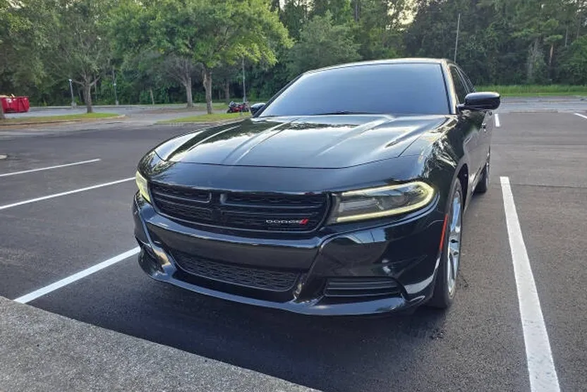 2021 Dodge Charger SXT photo 1