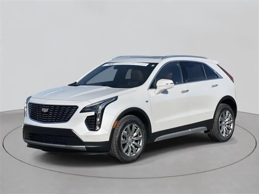 2022 Cadillac XT4 Premium Luxury photo 1