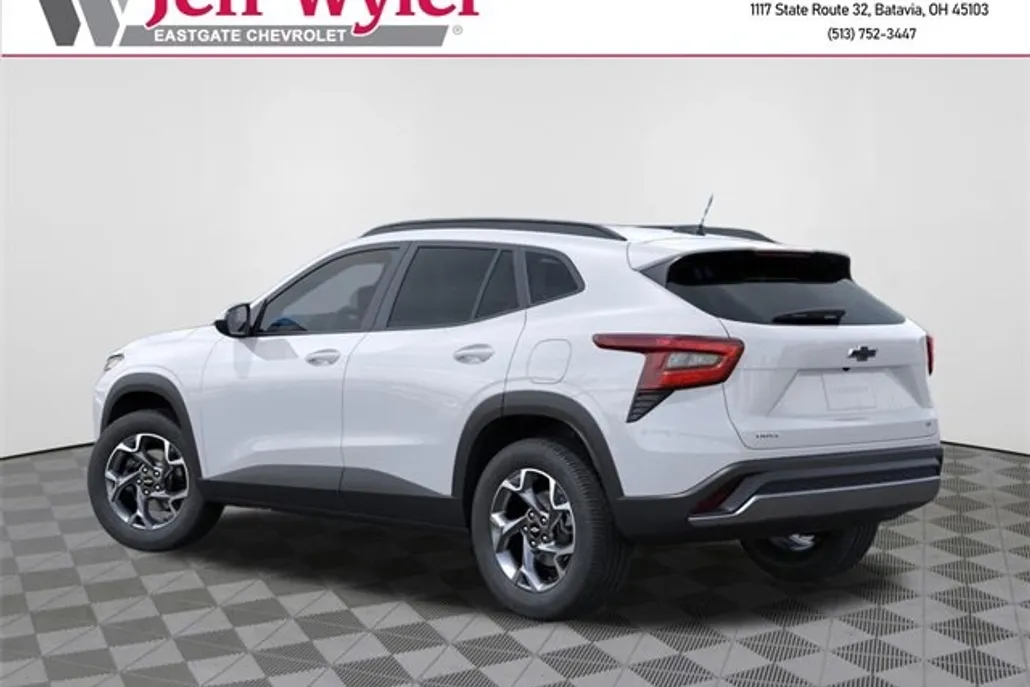 2026 Chevrolet Trax LT photo 1