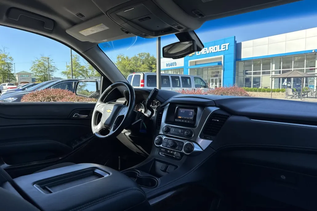 2015 Chevrolet Tahoe LS photo 1