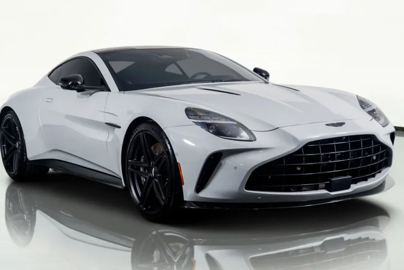 2025 Aston Martin Vantage AM6 photo 1