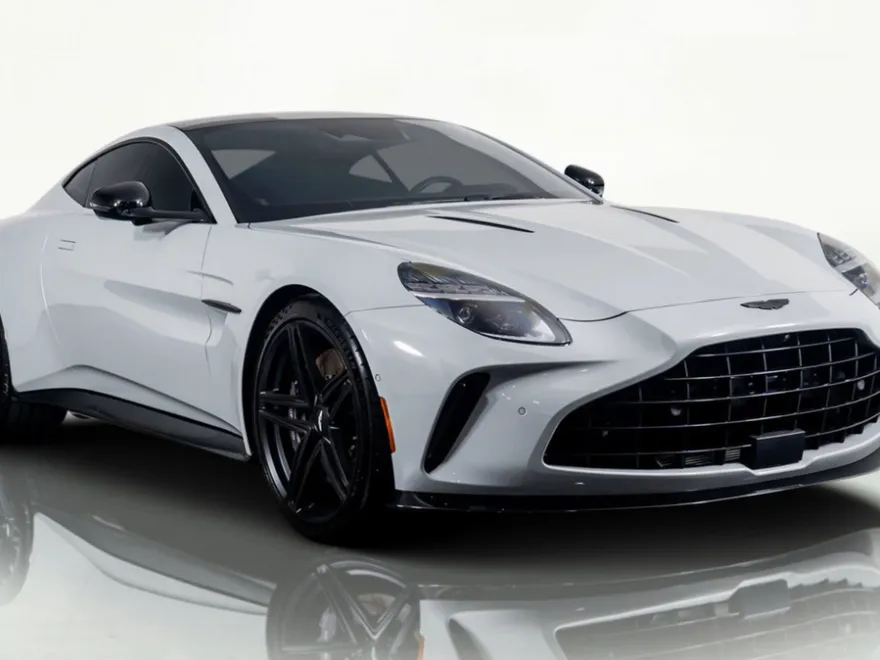 2025 Aston Martin Vantage AM6 photo 1