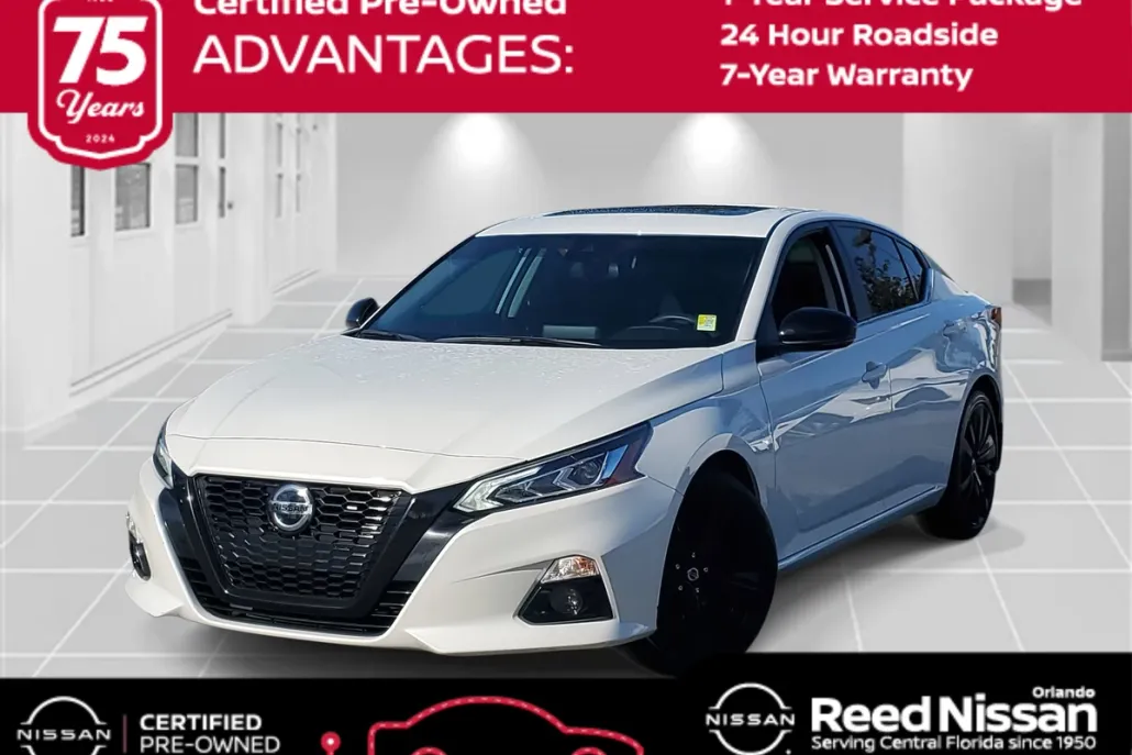 2022 Nissan Altima 2.5 SR photo 1