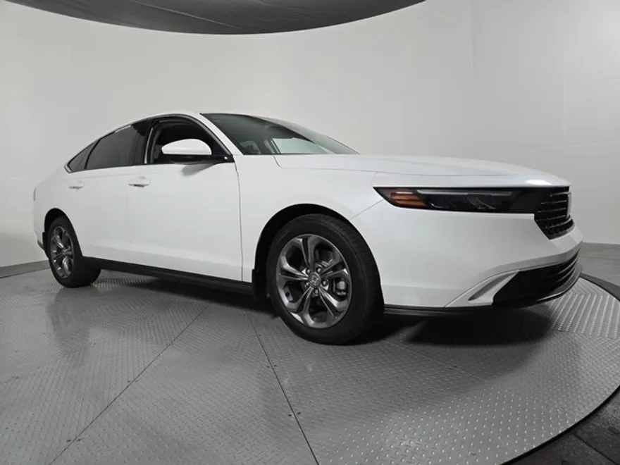 2024 Honda Accord 1.5T EX photo 1