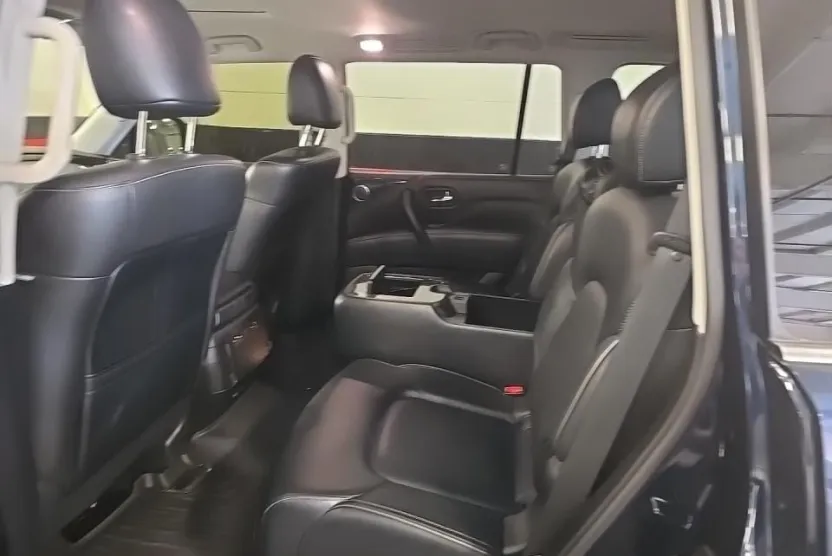 2020 Infiniti QX80 Luxe photo 1