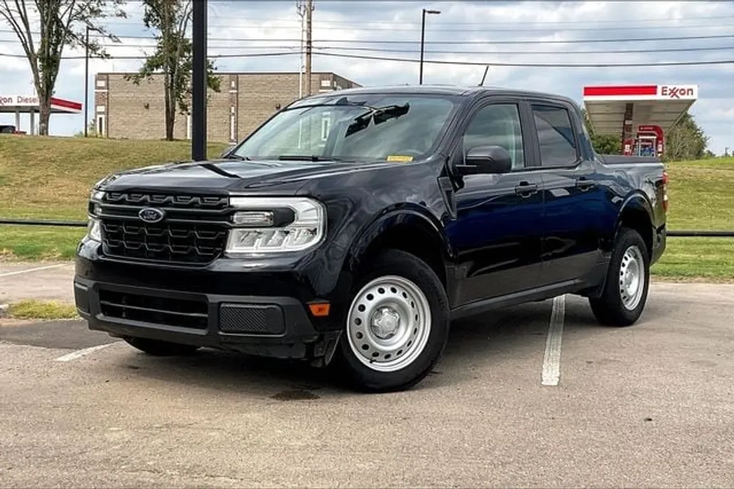 2024 Ford Maverick XL photo 1