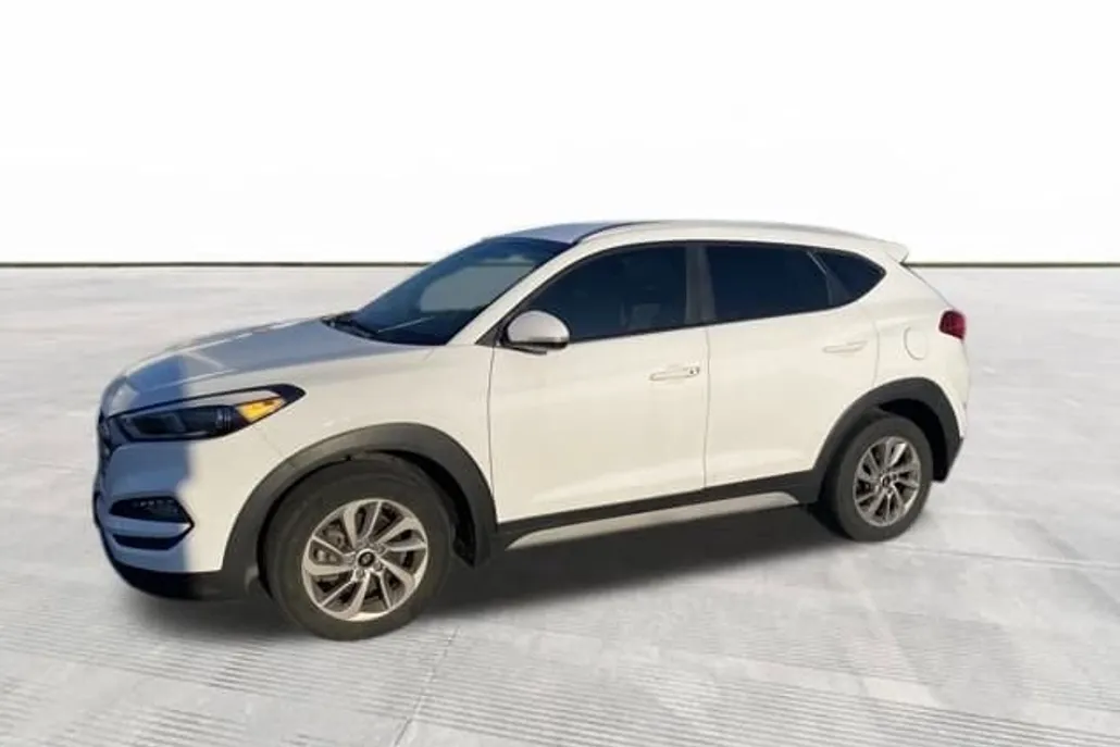 2017 Hyundai Tucson SE Plus photo 1