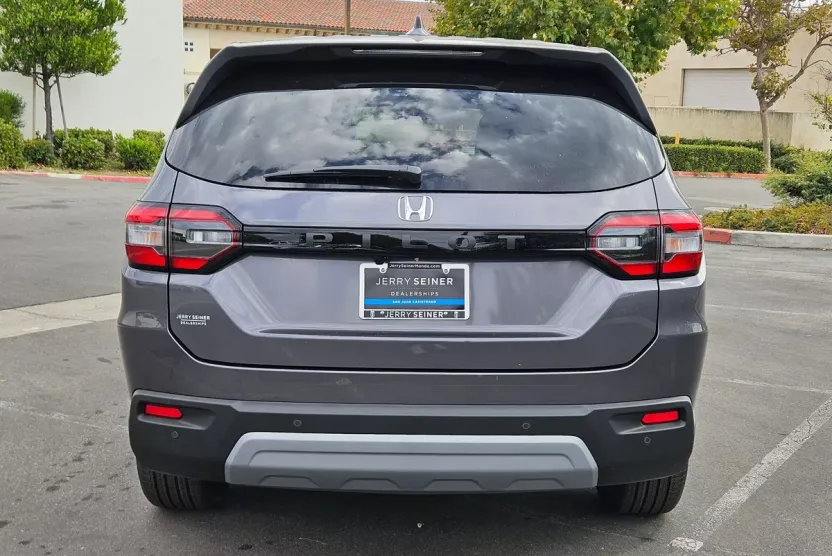 2025 Honda Pilot EX-L photo 1
