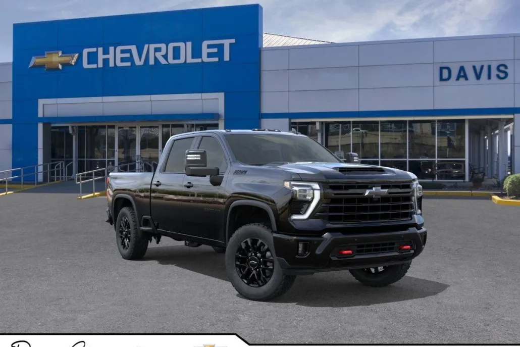 2025 Chevrolet Silverado 2500HD LTZ photo 1