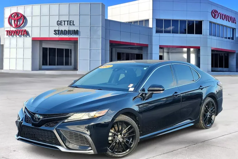 2021 Toyota Camry XSE photo 1