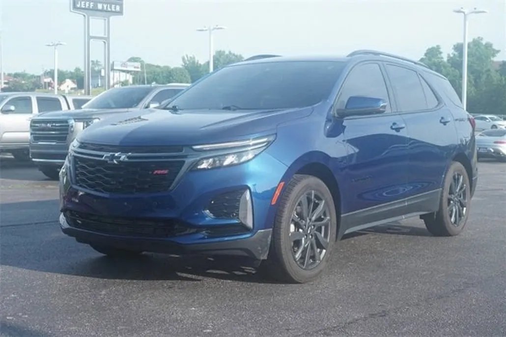 2022 Chevrolet Equinox RS photo 1