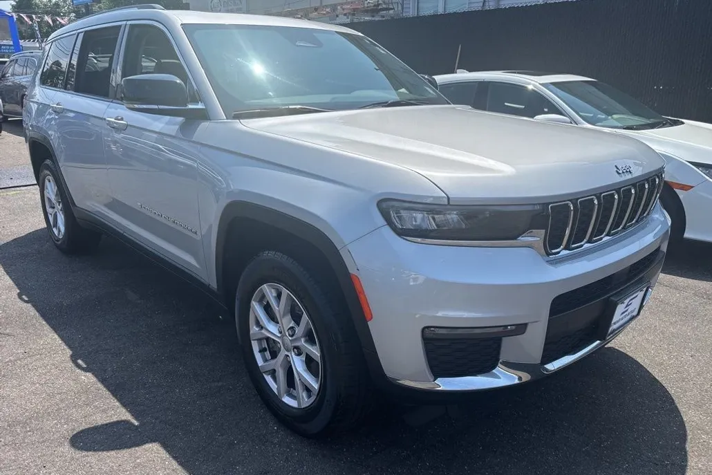 2021 Jeep Grand Cherokee Limited photo 1
