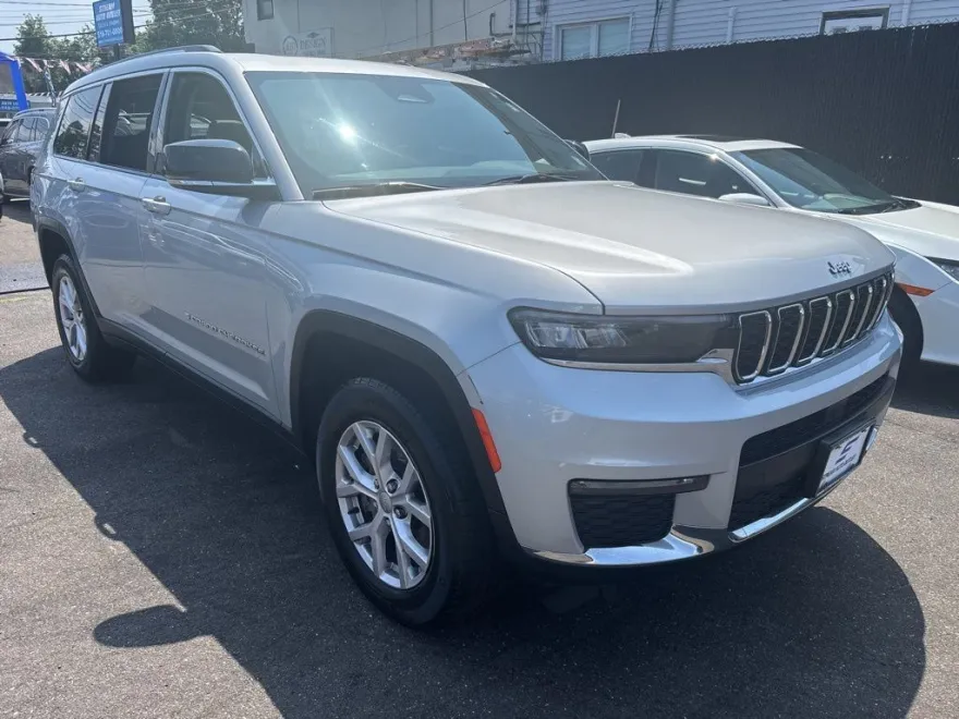 2021 Jeep Grand Cherokee Limited photo 1