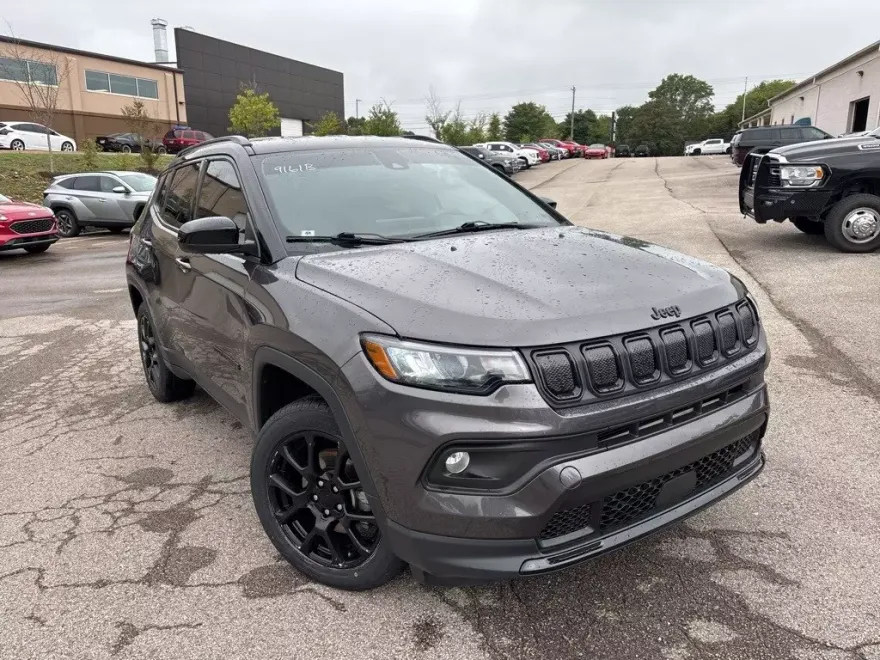 2022 Jeep Compass Altitude photo 1