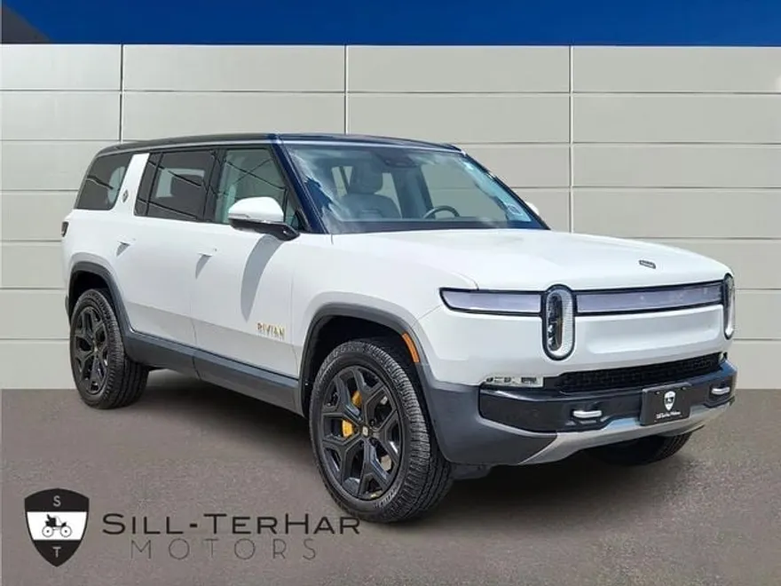 2023 Rivian R1S Adventure photo 1