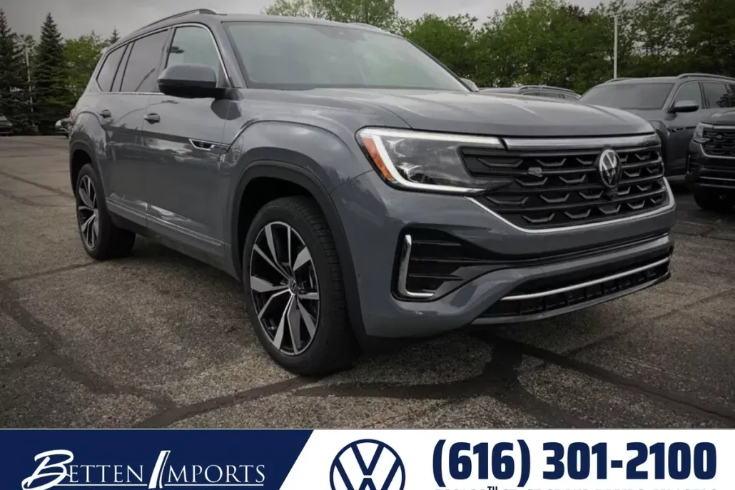 2025 Volkswagen Atlas SEL Premium R-Line photo 1