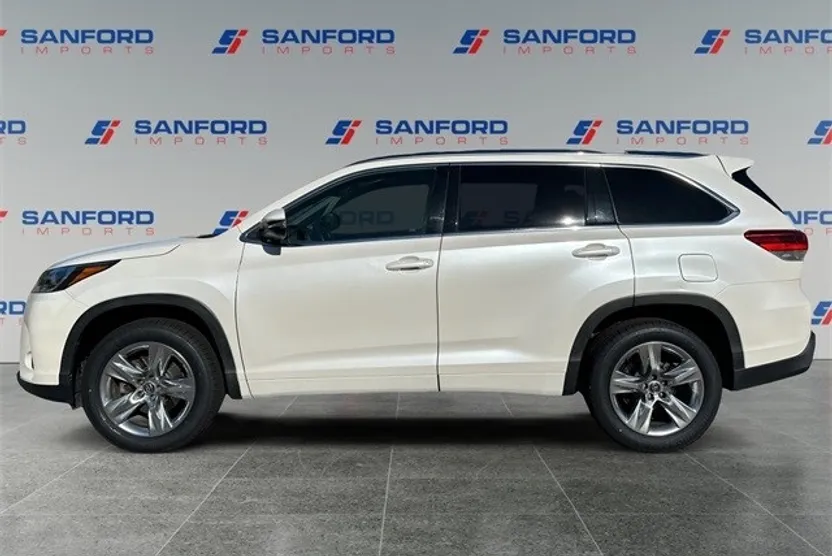 2019 Toyota Highlander Limited photo 1
