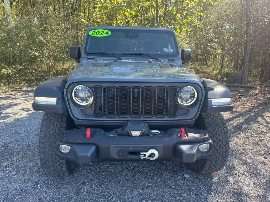 2024 Jeep Wrangler Rubicon photo 1
