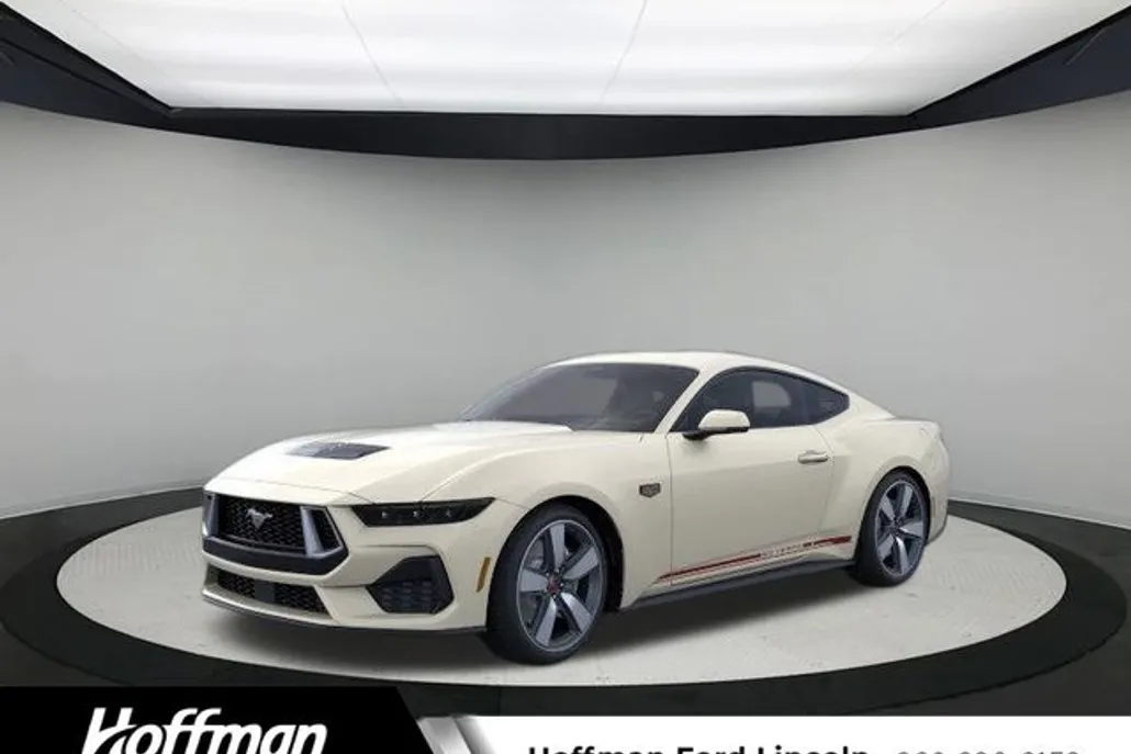 2025 Ford Mustang GT Premium photo 1