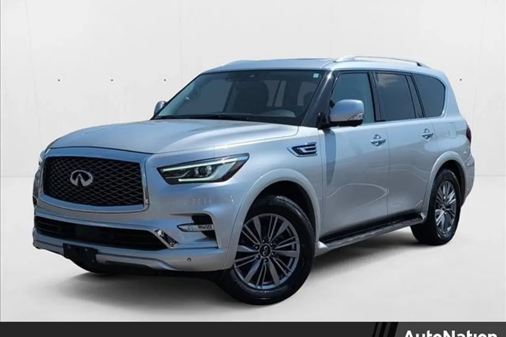 2021 Infiniti QX80 Luxe photo 1