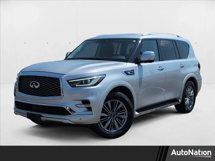 2021 Infiniti QX80 Luxe photo 1