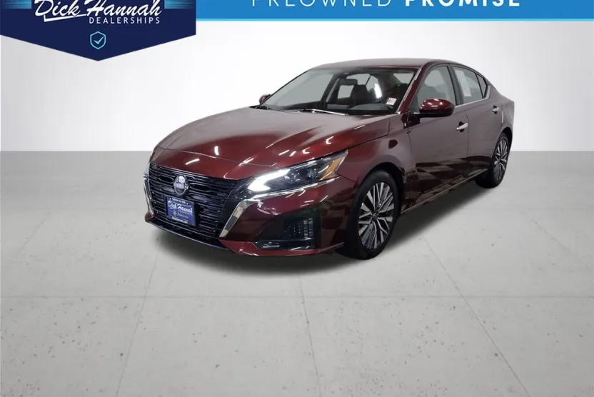 2023 Nissan Altima 2.5 SV photo 1