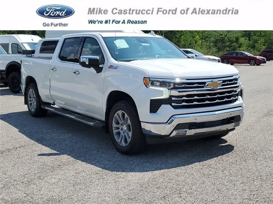 2023 Chevrolet Silverado 1500 LTZ photo 1