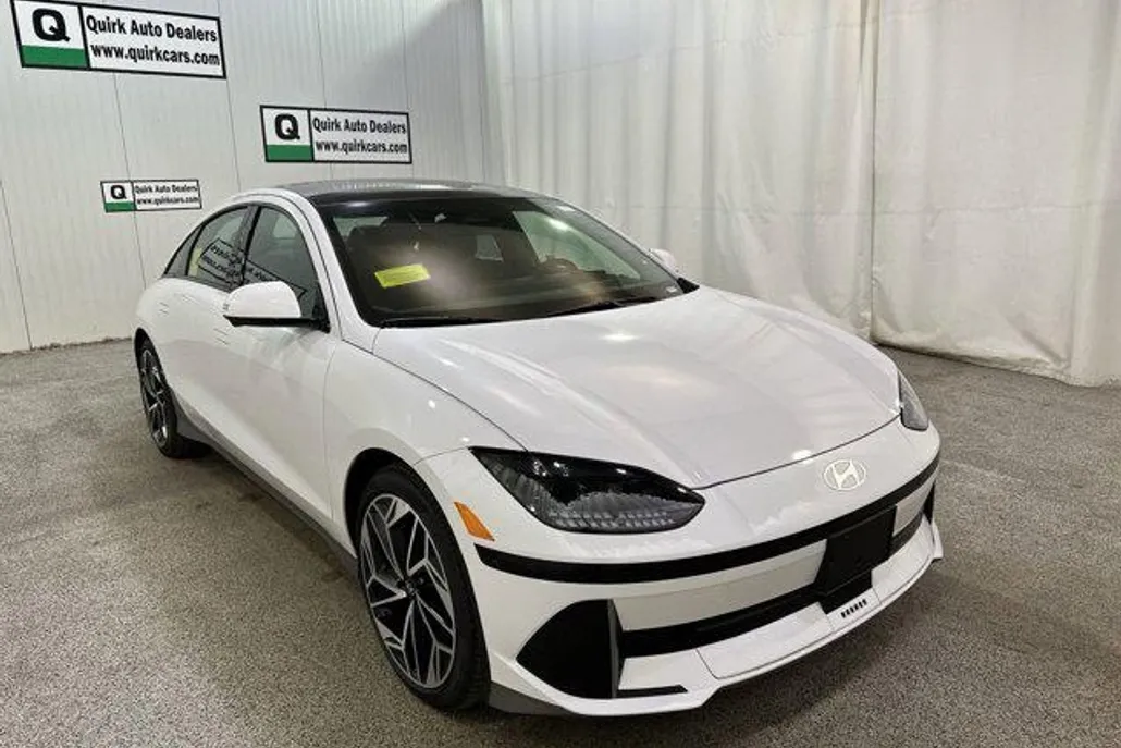 2025 Hyundai Ioniq 6 Limited photo 1