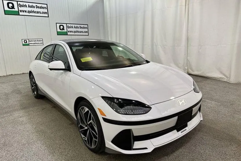 2025 Hyundai Ioniq 6 Limited photo 1
