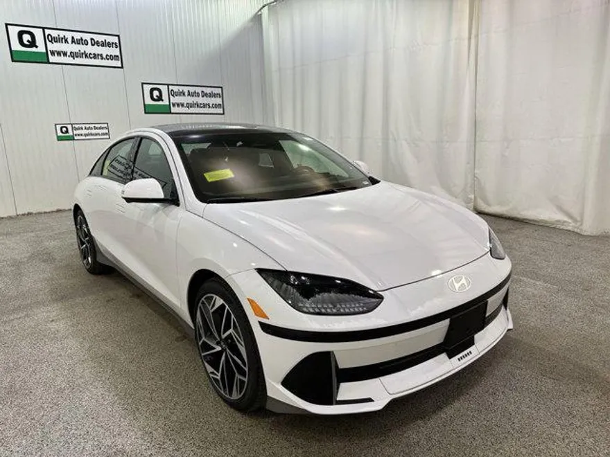 2025 Hyundai Ioniq 6 Limited photo 1