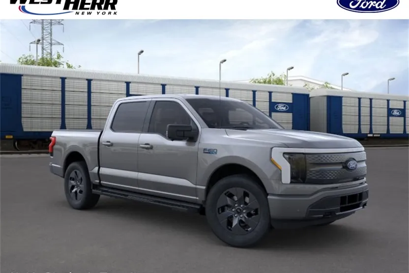 2025 Ford F-150 Lightning photo 1