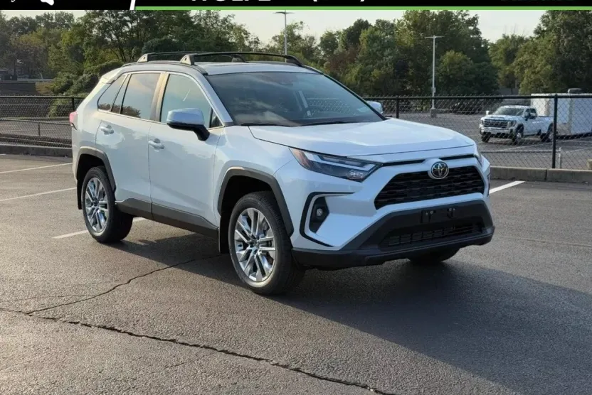 2025 Toyota RAV4 XLE Premium photo 1