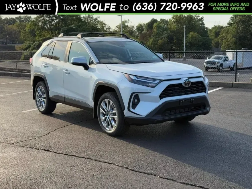 2025 Toyota RAV4 XLE Premium photo 1