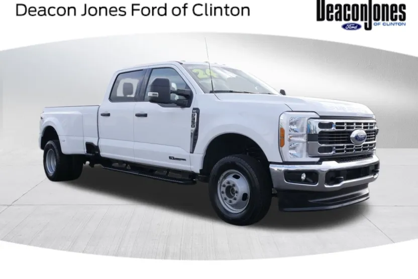 2024 Ford F-350 XLT photo 1