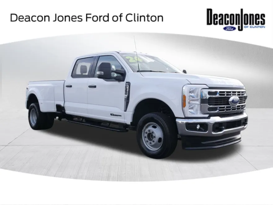 2024 Ford F-350 XLT photo 1