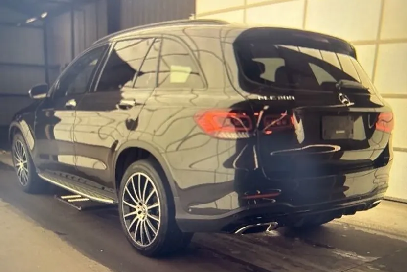2020 Mercedes Benz GLC 300 photo 1