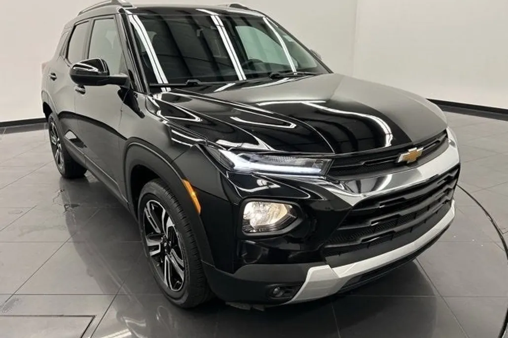2023 Chevrolet Trailblazer LT photo 1