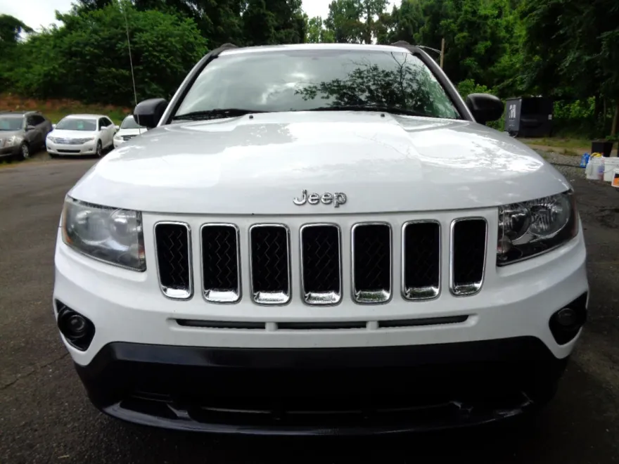 2016 Jeep Compass Sport photo 1