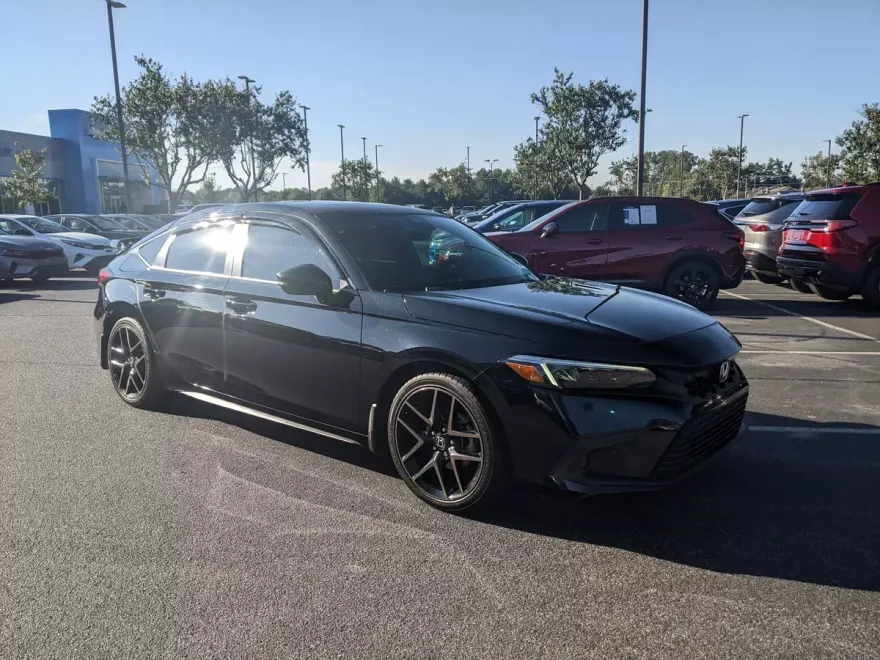 2022 Honda Civic Sport Touring Hatchback photo 1