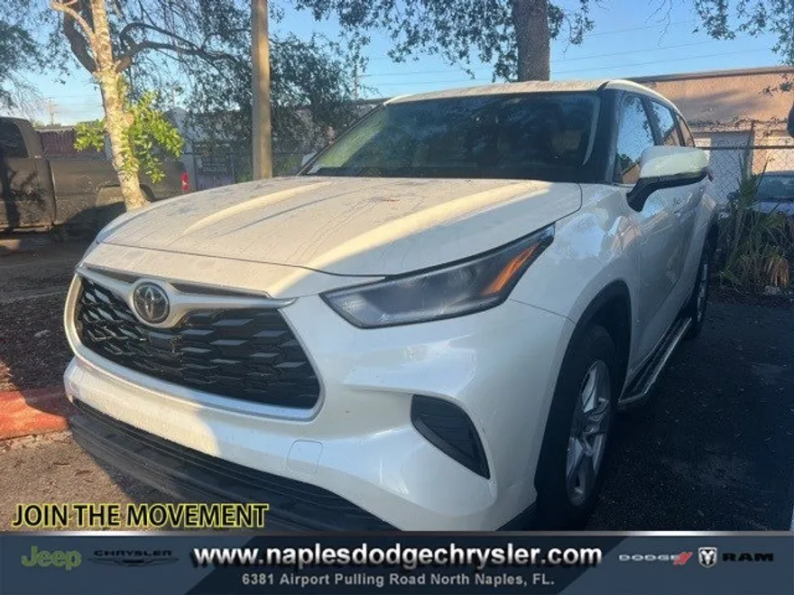 2021 Toyota Highlander L photo 1
