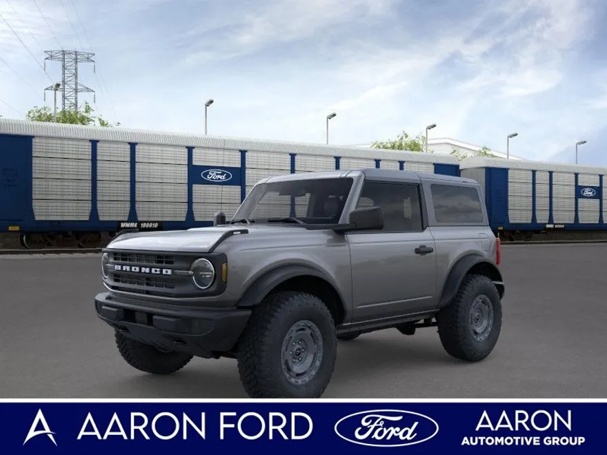 2025 Ford Bronco Base photo 1