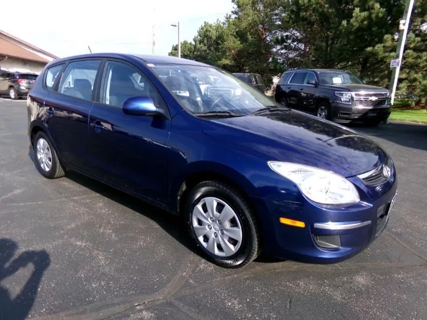 2012 Hyundai Elantra Touring GLS photo 1