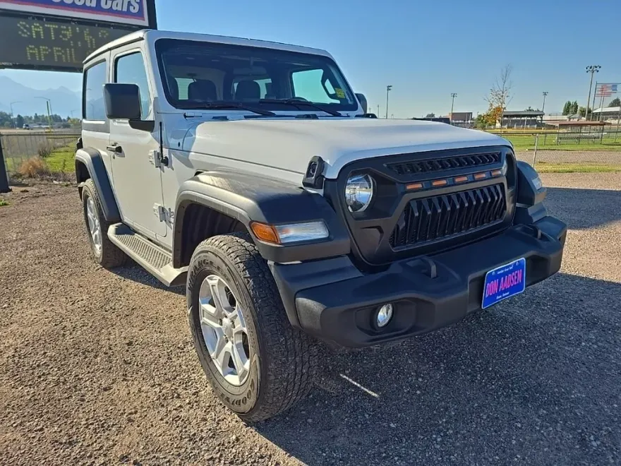 2020 Jeep Wrangler Sport S photo 1