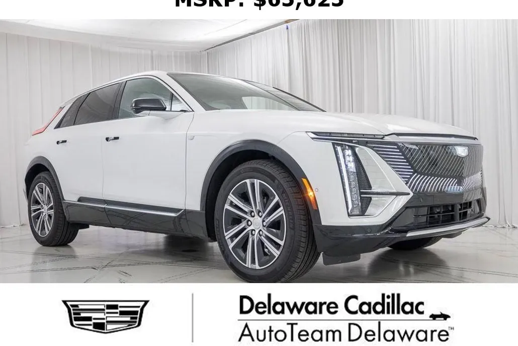2025 Cadillac Lyriq Luxury photo 1