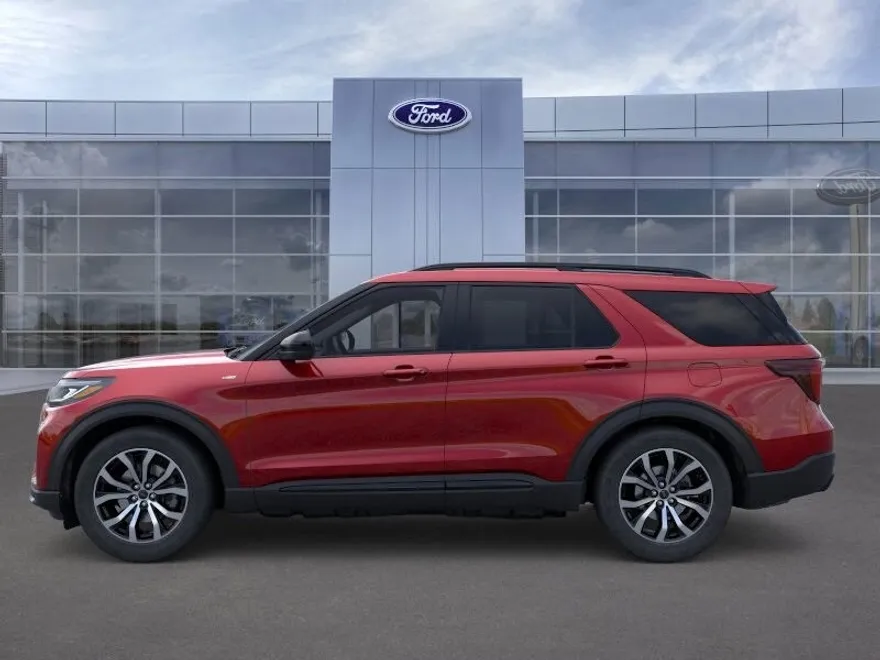 2025 Ford Explorer ST-Line photo 1