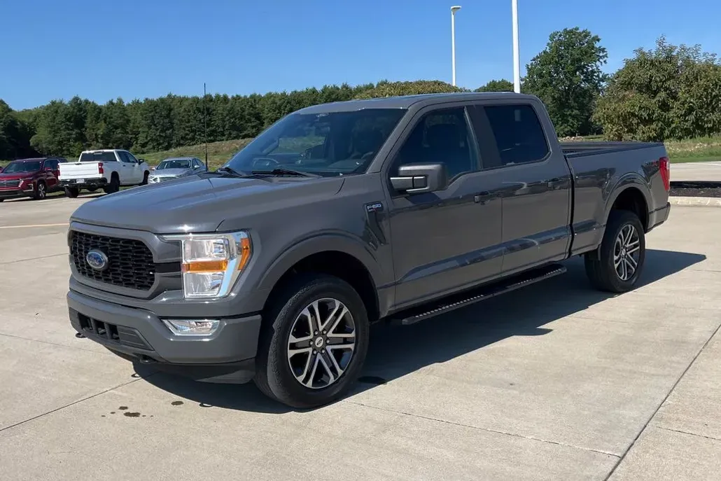2021 Ford F-150 XL photo 1