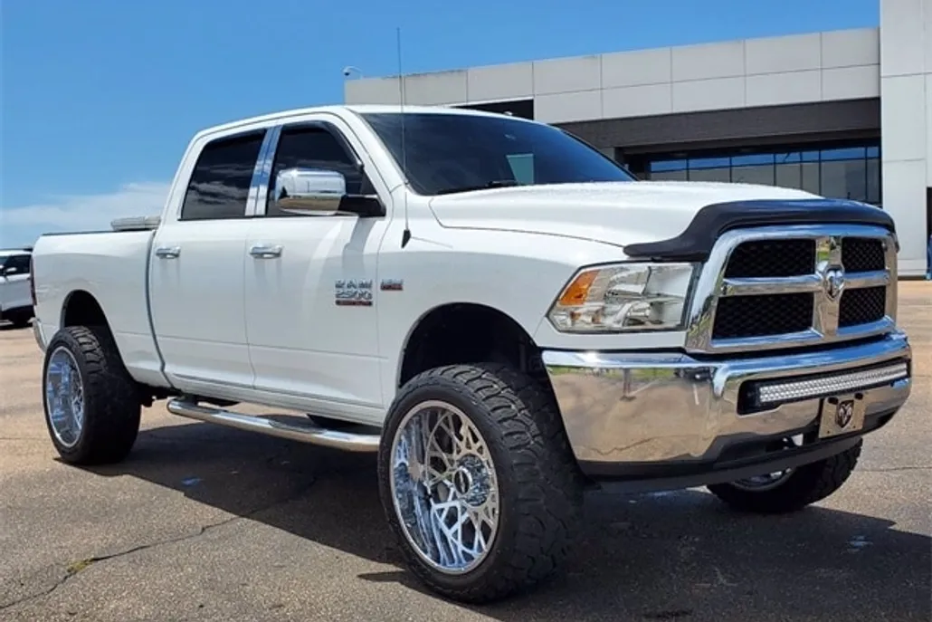 2016 Ram 2500 SLT photo 1
